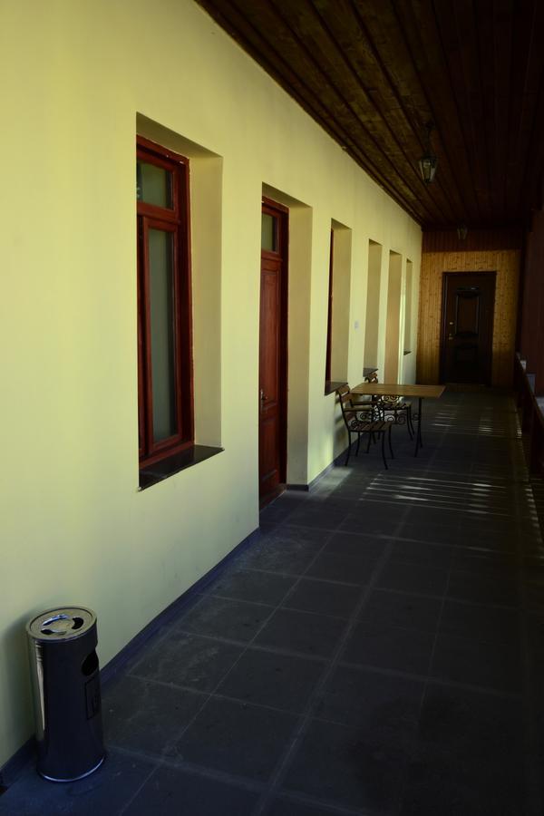 Daeli Hotel Μέστια Εξωτερικό φωτογραφία